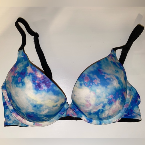 Victoria’s Secret PINK and Calvin Klein Bras - Picture 3 of 10